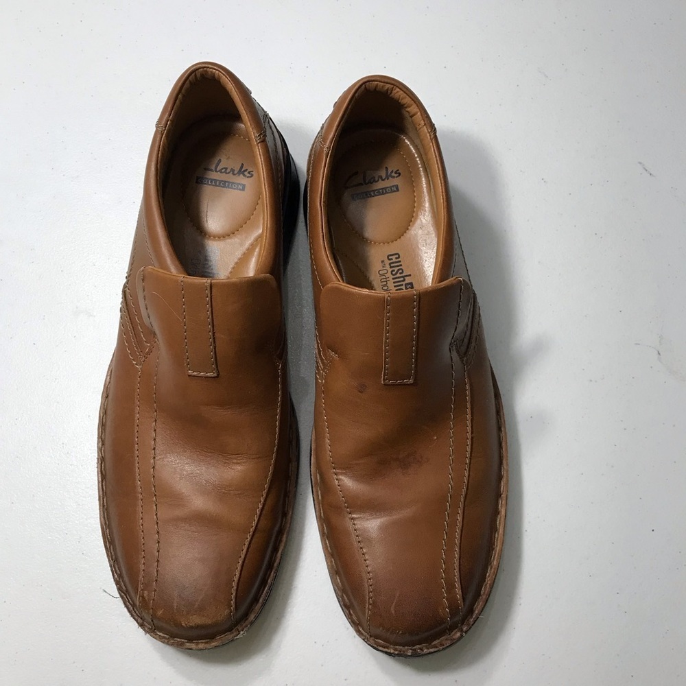 Clarks Collection Men's Tan Leather Slip-On Loafers Size 10M SB-07